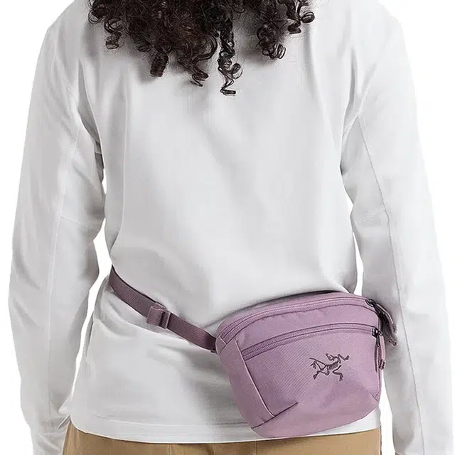 Arcteryx Mantis 1.5L Logo