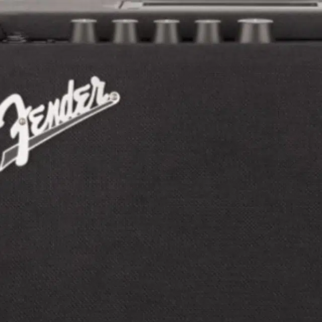 FENDER Mustang LT25 ()