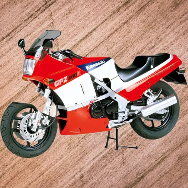 Tamiya 112 GPZ400R 17.3cm