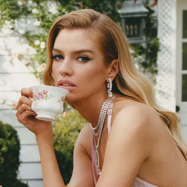 NANA JACQUELINE