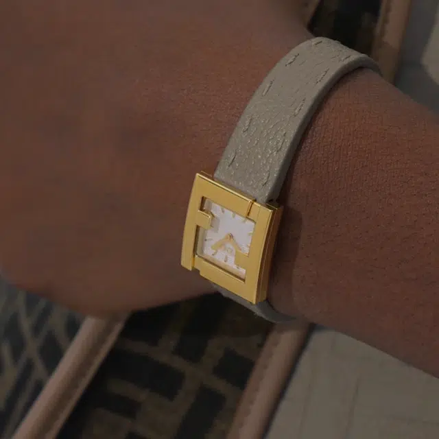 FENDI 20*22mm