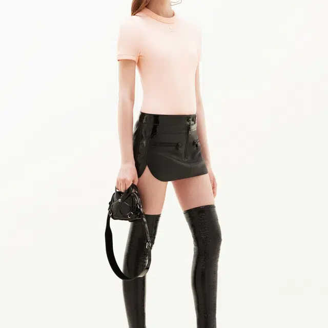 COURREGES T
