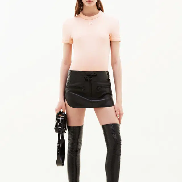 COURREGES T