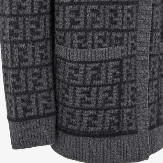 FENDI FW22 v