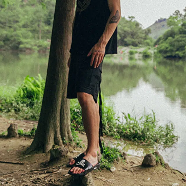 MASTERMIND WORLD x Havaianas