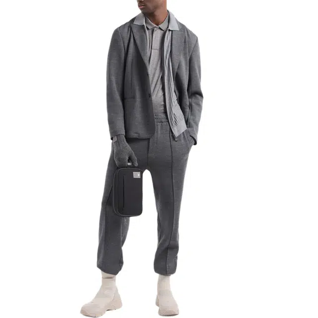 EMPORIO ARMANI Travel Essentials