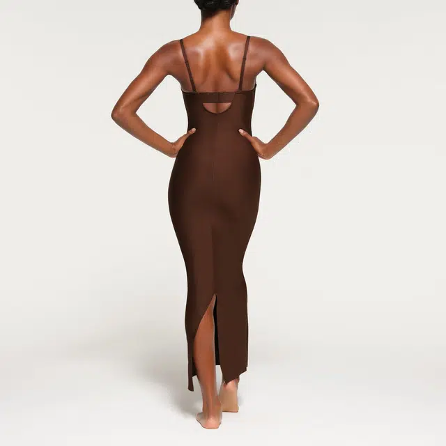 SKIMS BODY UNDERWIRE LONG DRESS COCOA