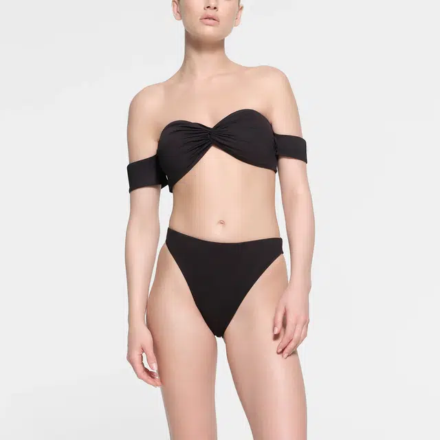 SKIMS SIGNATURE SWIM OFF THE SHOULDER BIKINI TOP ONYX