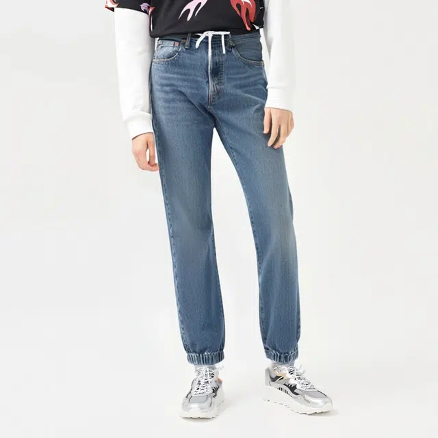 Levis