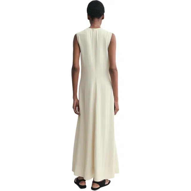 TOTEME SS25