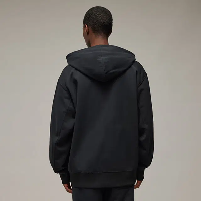 Y-3