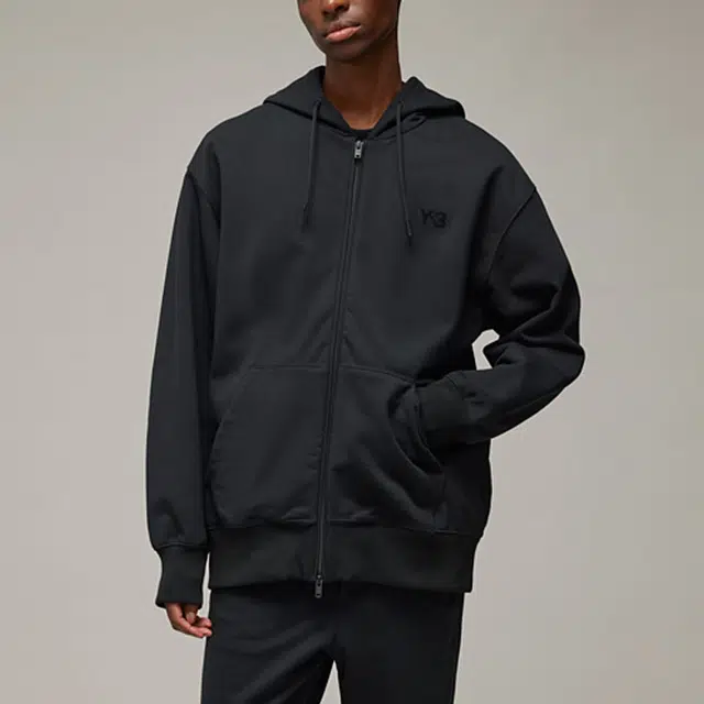 Y-3