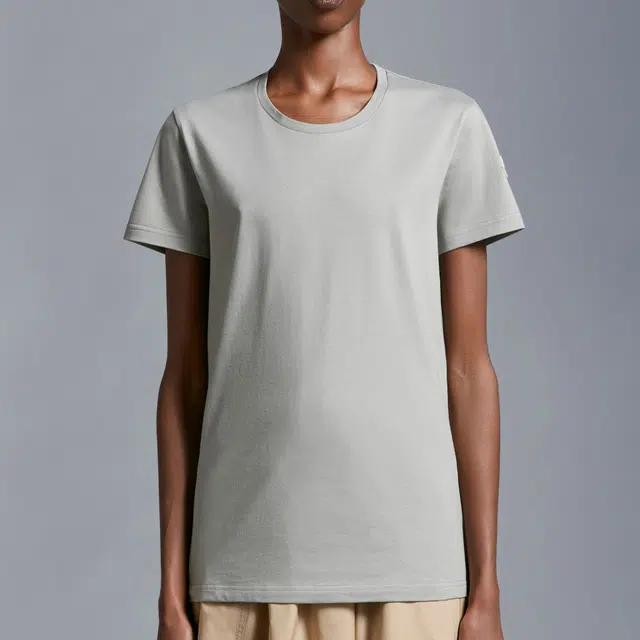 Moncler T