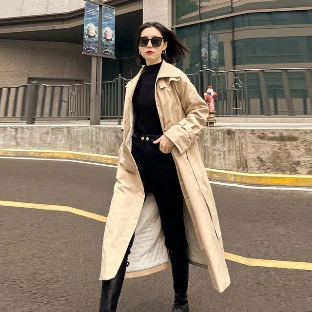 美洋 巴赫飒爽利落保暖翻领纯色拉链长款夹棉英伦风衣 女款 米黄色