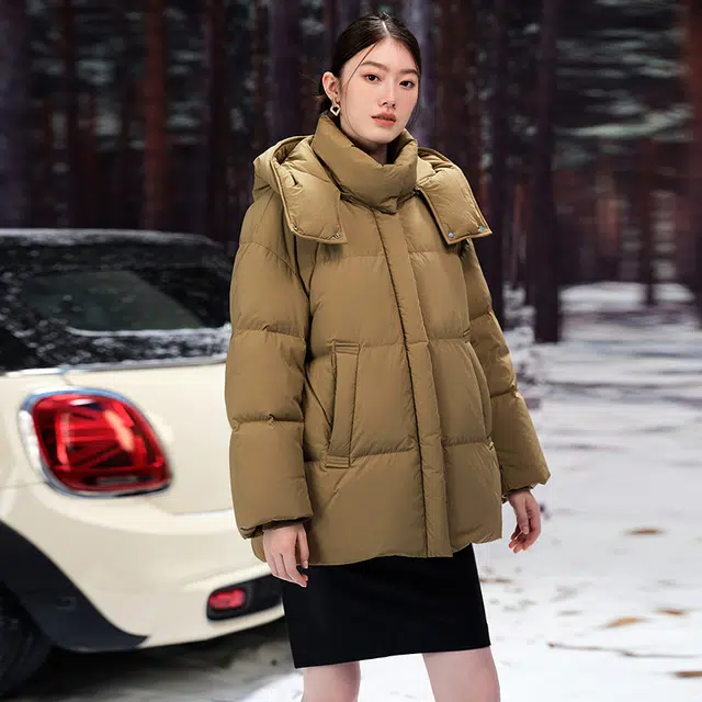 坦博尔 休闲纯色连帽加厚羽绒服 女款