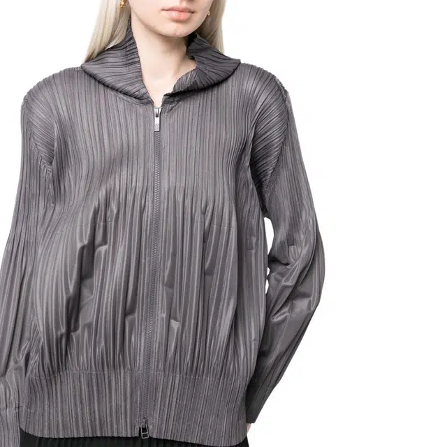 PLEATS PLEASE ISSEY MIYAKE SS23