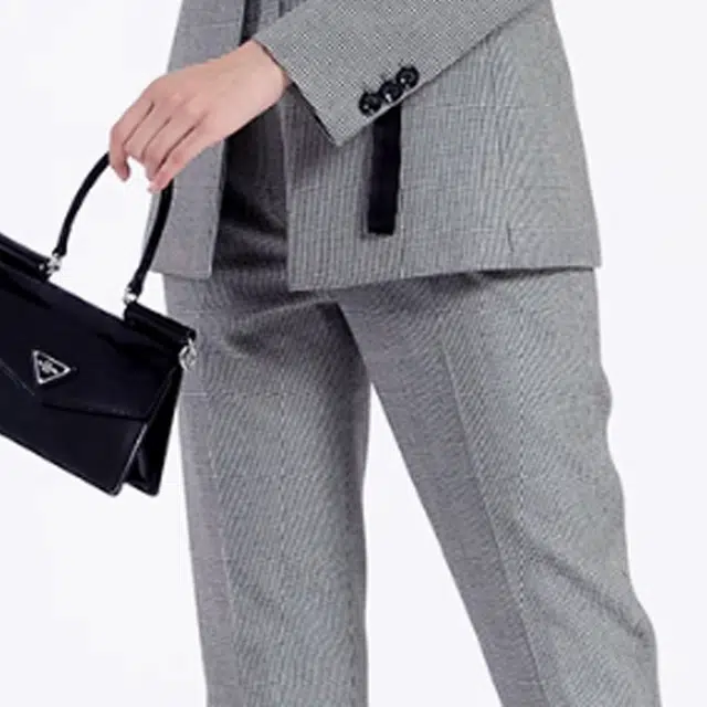 BESIONIA FW22
