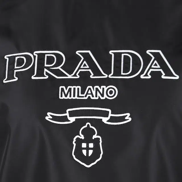 PRADA T