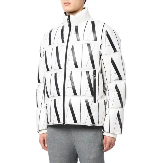ARMANI EXCHANGE FW22 Logo