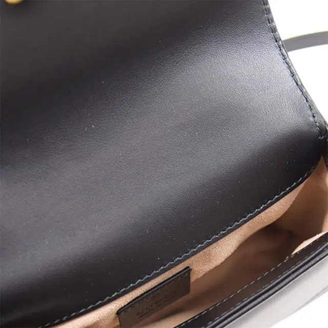 GUCCI GG Marmont Logo