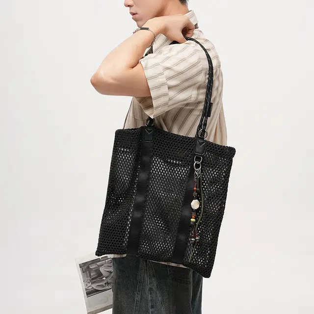 黑田矢衛 小众高级感手工串珠植鞣真皮牌装饰挂件裤链钥匙扣小号挂饰 树脂拼牛皮拼金属 自然之韵 包周边 男女同款情侣款 黑色