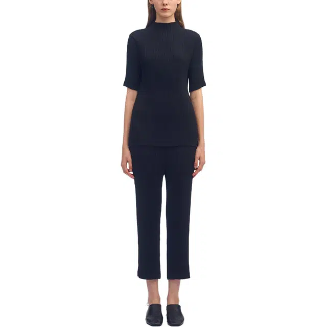 ISSEY MIYAKE T