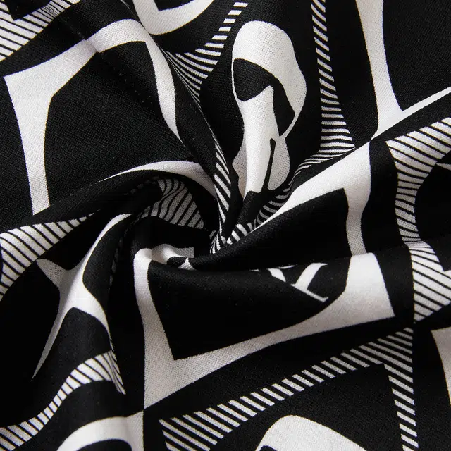 KARL LAGERFELD T