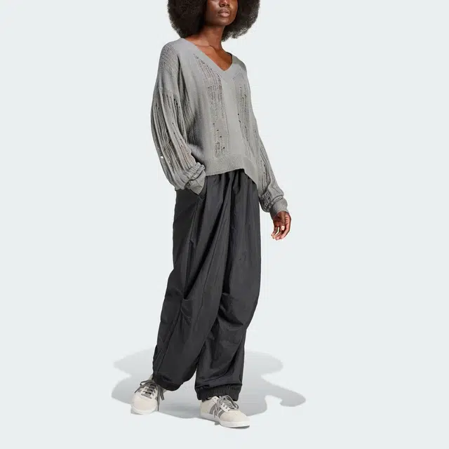 adidas originals DISTRESSED CREW SWEATSHIRT V