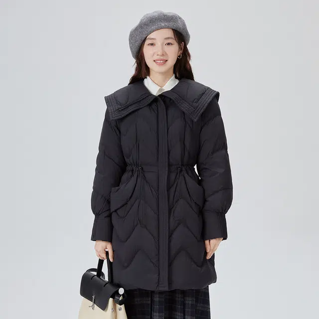 艾莱依 纯色中长款宽松翻领抽绳收腰羽绒服 女款