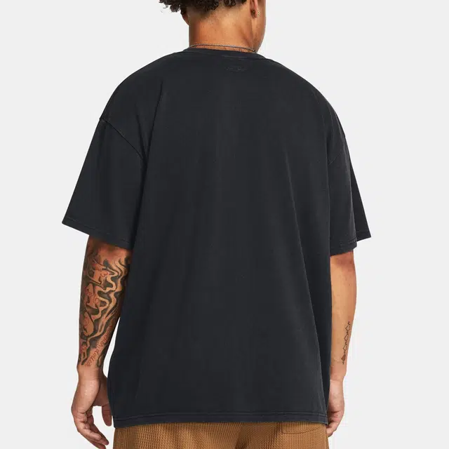 Under Armour T