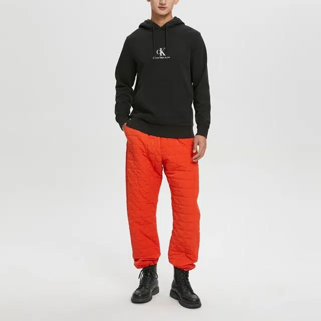 CALVIN KLEIN