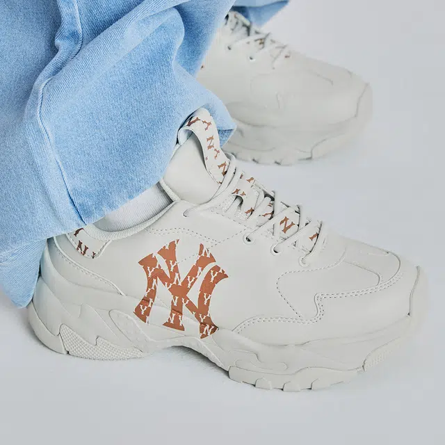 MLB Chunky Classic Monogram