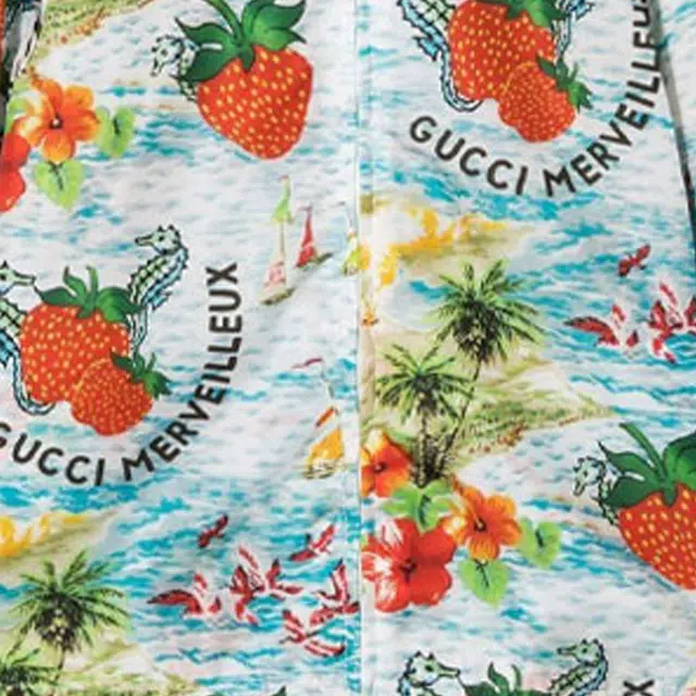 GUCCI SS22 StrawberryLogo