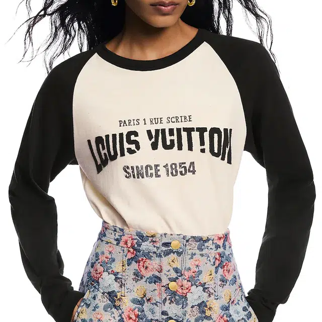 LOUIS VUITTON SS25 Logo T