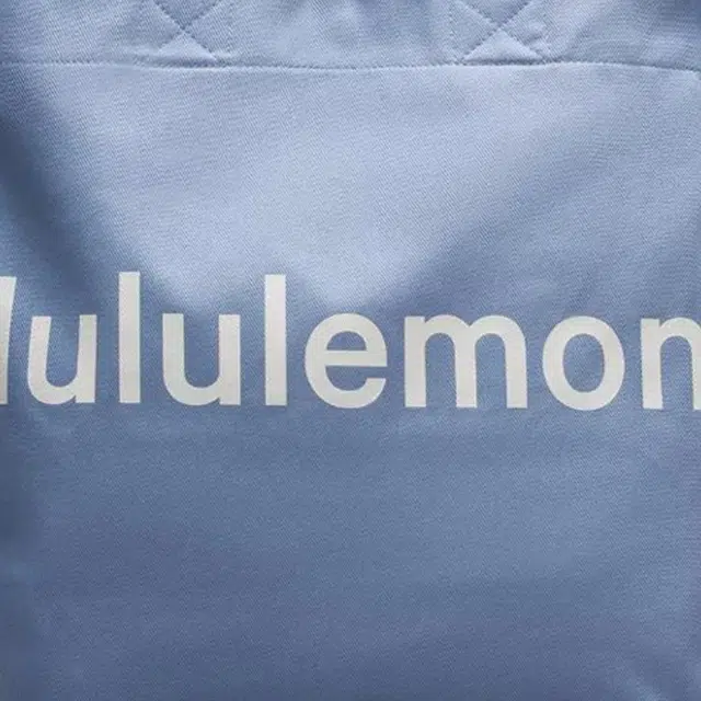 lululemon 17L Tote