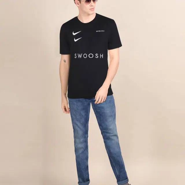 Nike Sportswear Swoosh T