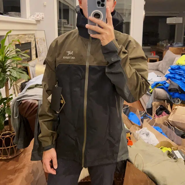Arcteryx Beta Jacket Recut NO7 Logo