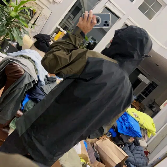 Arcteryx Beta Jacket Recut NO7 Logo