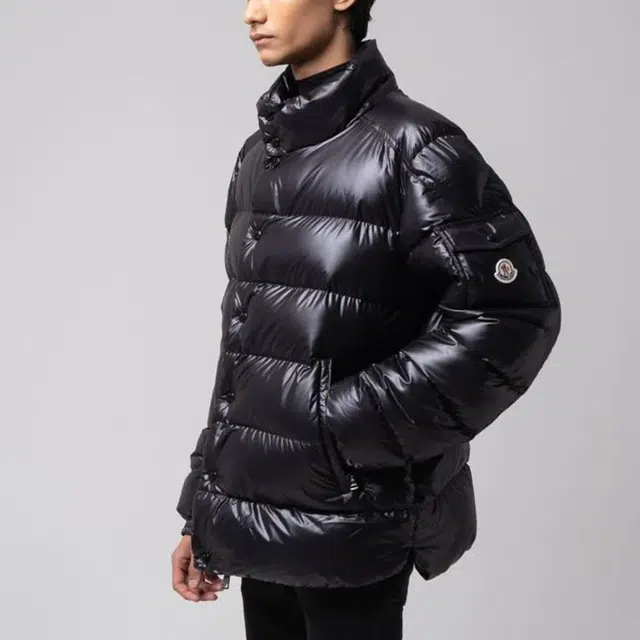 Moncler Lule Logo