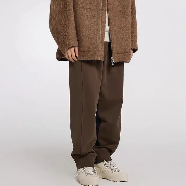 FW23