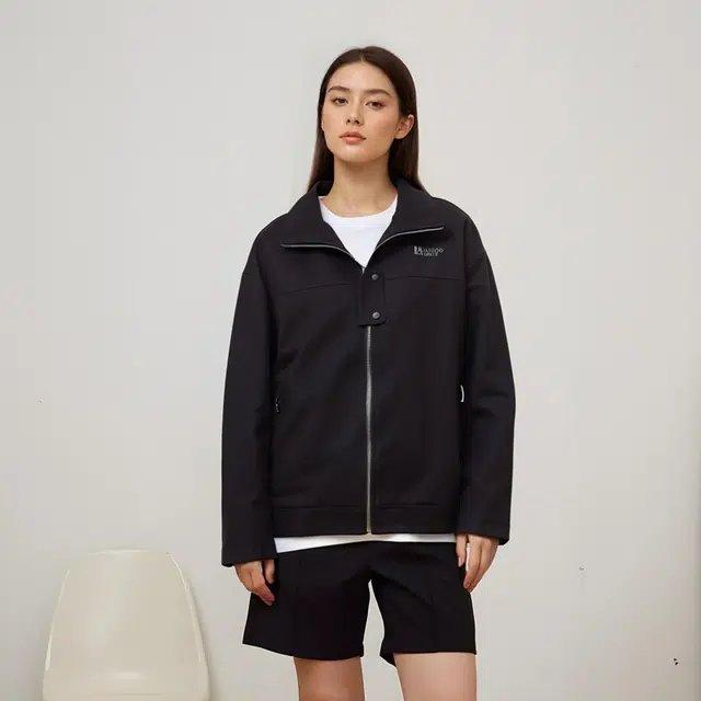 LIVINGTOWN cleanfitLOGO