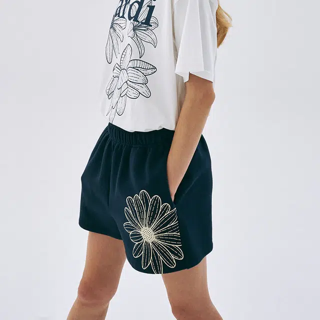 MARDI MERCREDI SS25 SWEAT SHORTS FLOWER_NAVY CREAM