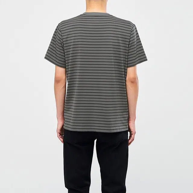 UNIQLO x KAWS 2019 T