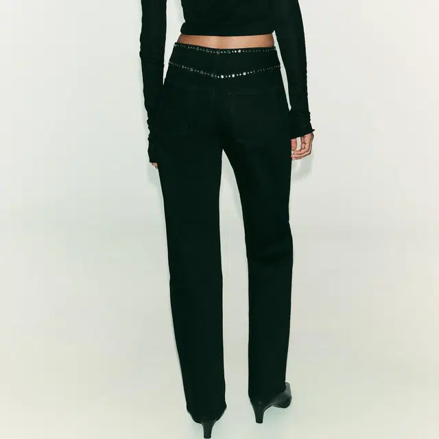 ZARA Z1975