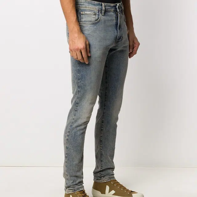 REPRESENT FW21 Logo