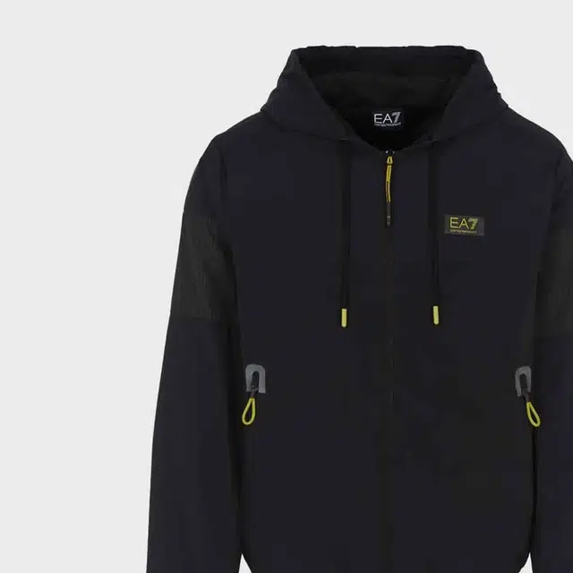 EMPORIO ARMANI FW23 EA7