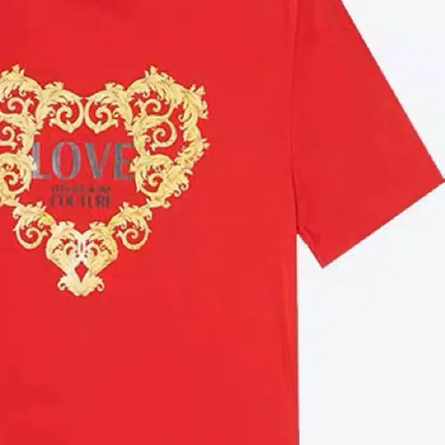 VERSACE T