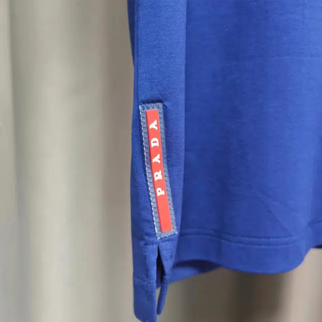 PRADA T