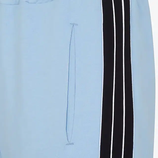 FENDI FW21 Logo