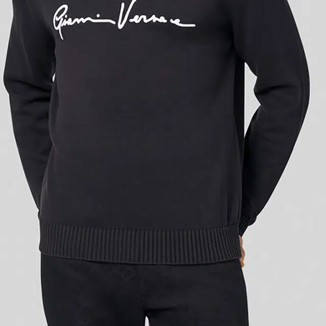 VERSACE